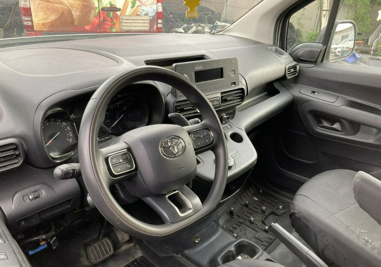 Toyota Inny Toyota Toyota Proace City Maxi - 5 osob Automat Klima Salon PL Model 2021 - Furgón: foto 2 Toyota Inny Toyota Toyota Proace City Maxi - 5 osob Automat Klima Salon PL Model 2021 - Furgón: foto 2