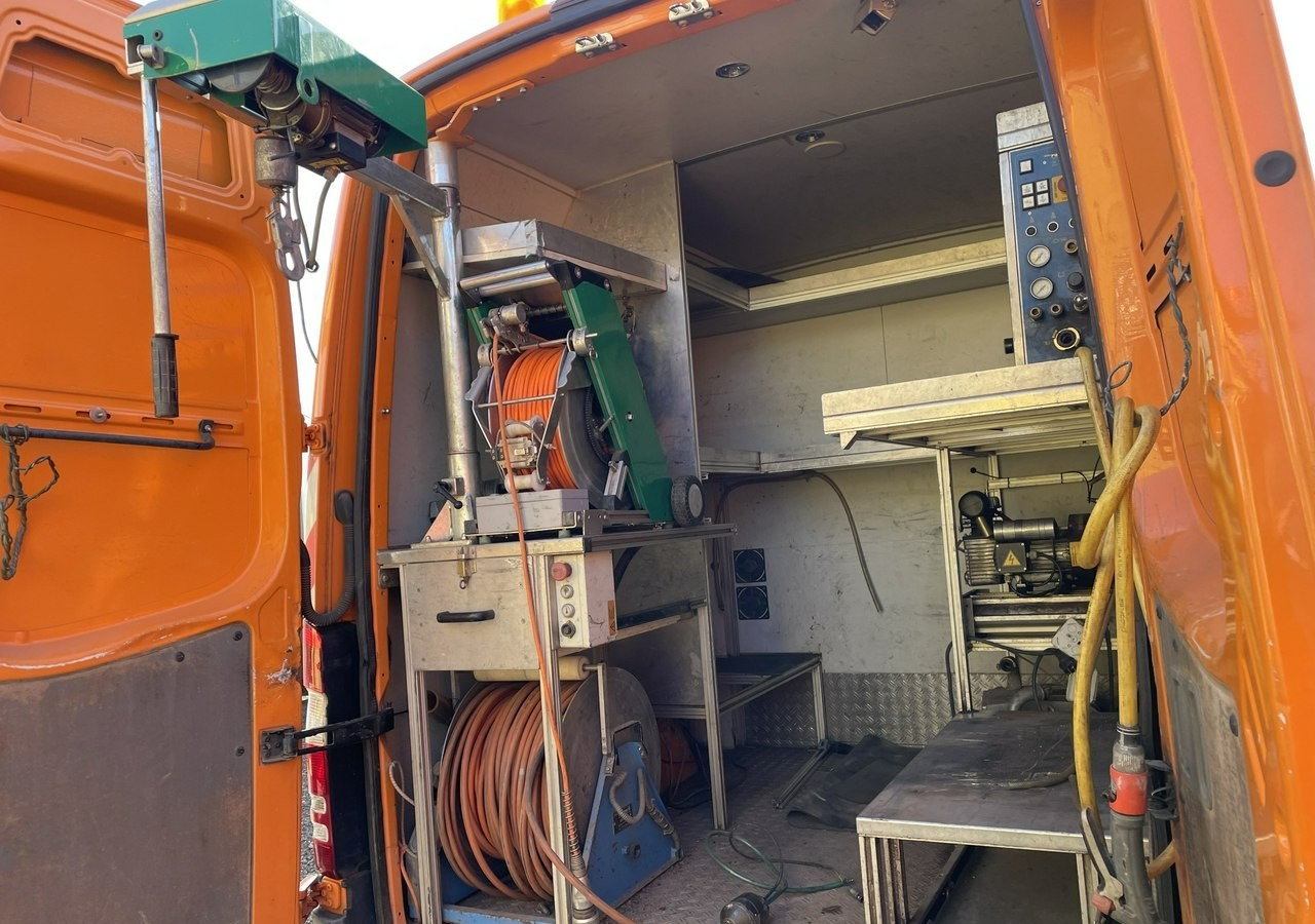 Mercedes-Benz Sprinter Sprinter Kanalizacja inspekcja kanałów wuko asenizacyjny Kamero wóz - Vehículo municipal, Furgón: foto 2 Mercedes-Benz Sprinter Sprinter Kanalizacja inspekcja kanałów wuko asenizacyjny Kamero wóz - Vehículo municipal, Furgón: foto 2