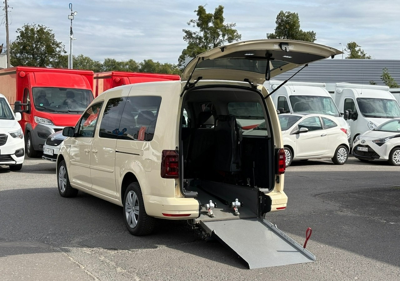 Volkswagen Caddy III Caddy 2.0-150 Niepełnosprawnych inwalida rampa Bogate wyposażeniePFR - Coche familiar: foto 1 Volkswagen Caddy III Caddy 2.0-150 Niepełnosprawnych inwalida rampa Bogate wyposażeniePFR - Coche familiar: foto 1