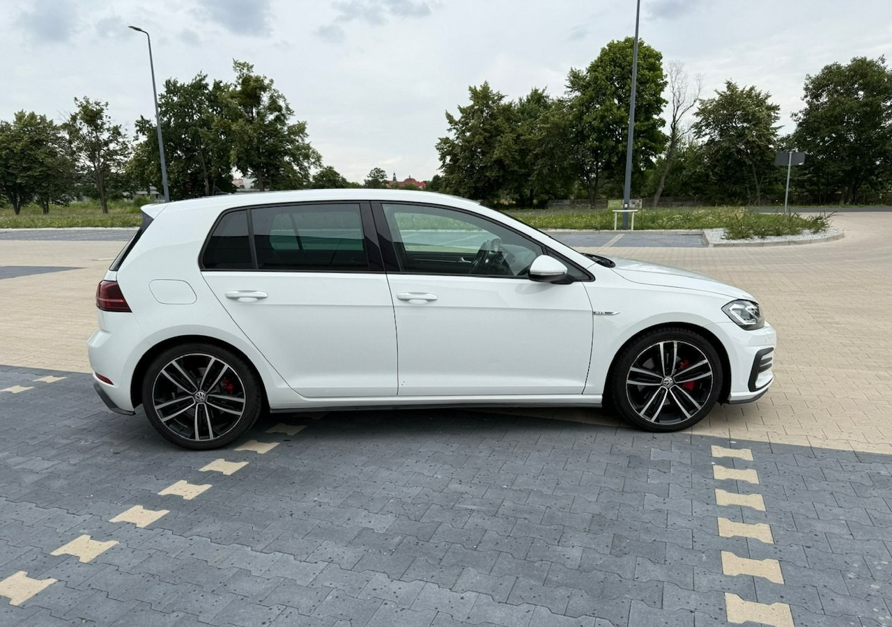 Volkswagen Golf VII GTD 2.0TDI 184KM FullLed Navi Klimatronik ACC Asystenci - Berlina: foto 5 Volkswagen Golf VII GTD 2.0TDI 184KM FullLed Navi Klimatronik ACC Asystenci - Berlina: foto 5