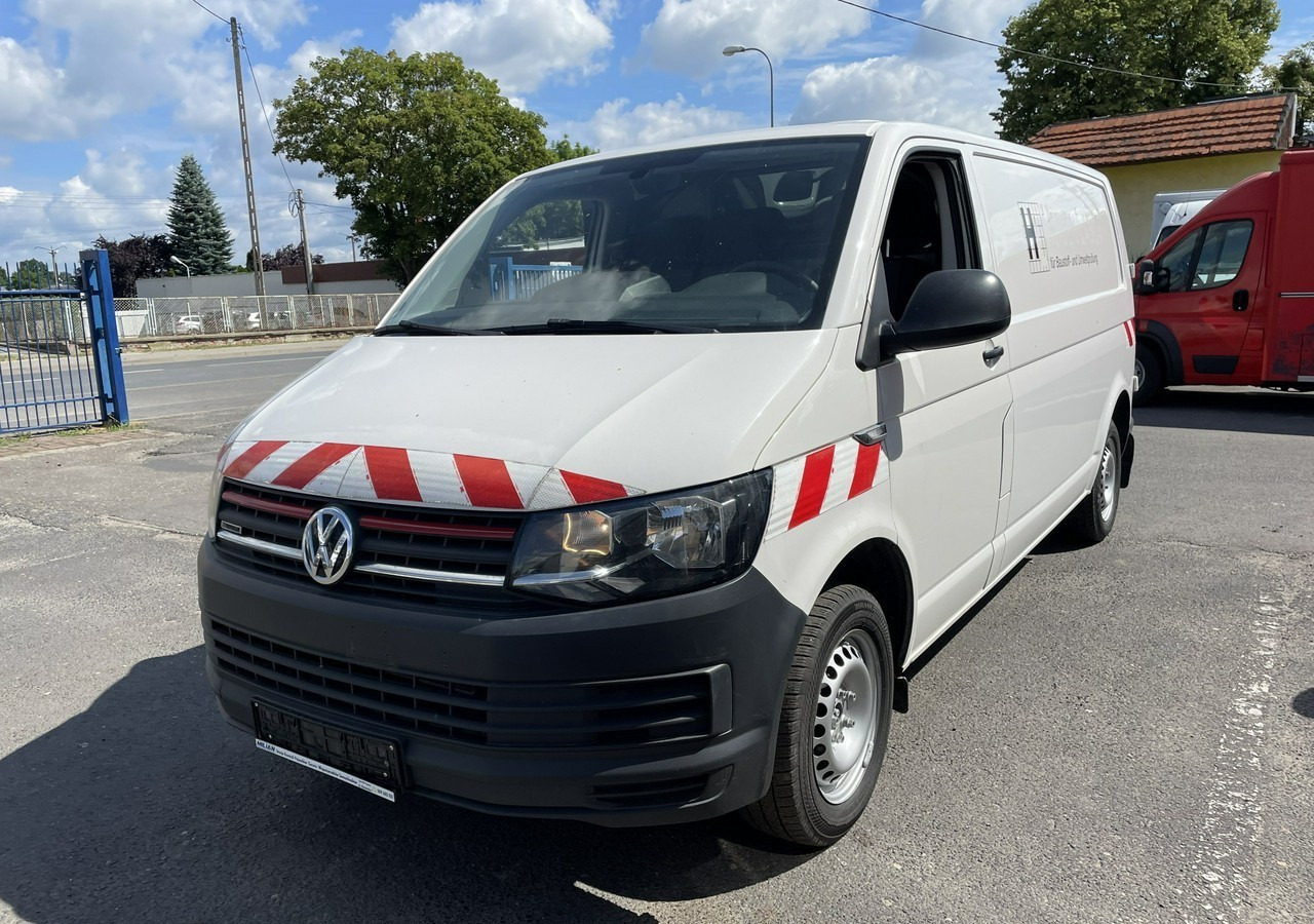 Volkswagen Transporter Volkswagen Transporter T6 Long 2.0-150KM 4X4 Klima Model 2018 - Furgón: foto 2 Volkswagen Transporter Volkswagen Transporter T6 Long 2.0-150KM 4X4 Klima Model 2018 - Furgón: foto 2