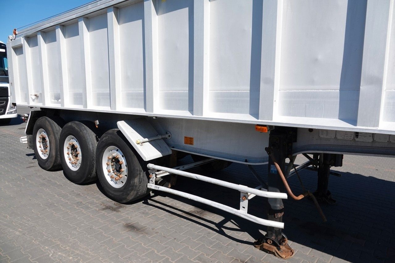 Benalu WYWROTKA / 25 m3 / ALUMINIOWA / OŚ PODNOSZONA / - Semirremolque volquete: foto 5 Benalu WYWROTKA / 25 m3 / ALUMINIOWA / OŚ PODNOSZONA / - Semirremolque volquete: foto 5