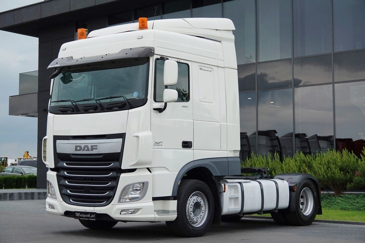 DAF XF 460 / SPACE CAB / OPONY 100% / SPROWADZONY / - Cabeza tractora: foto 1 DAF XF 460 / SPACE CAB / OPONY 100% / SPROWADZONY / - Cabeza tractora: foto 1