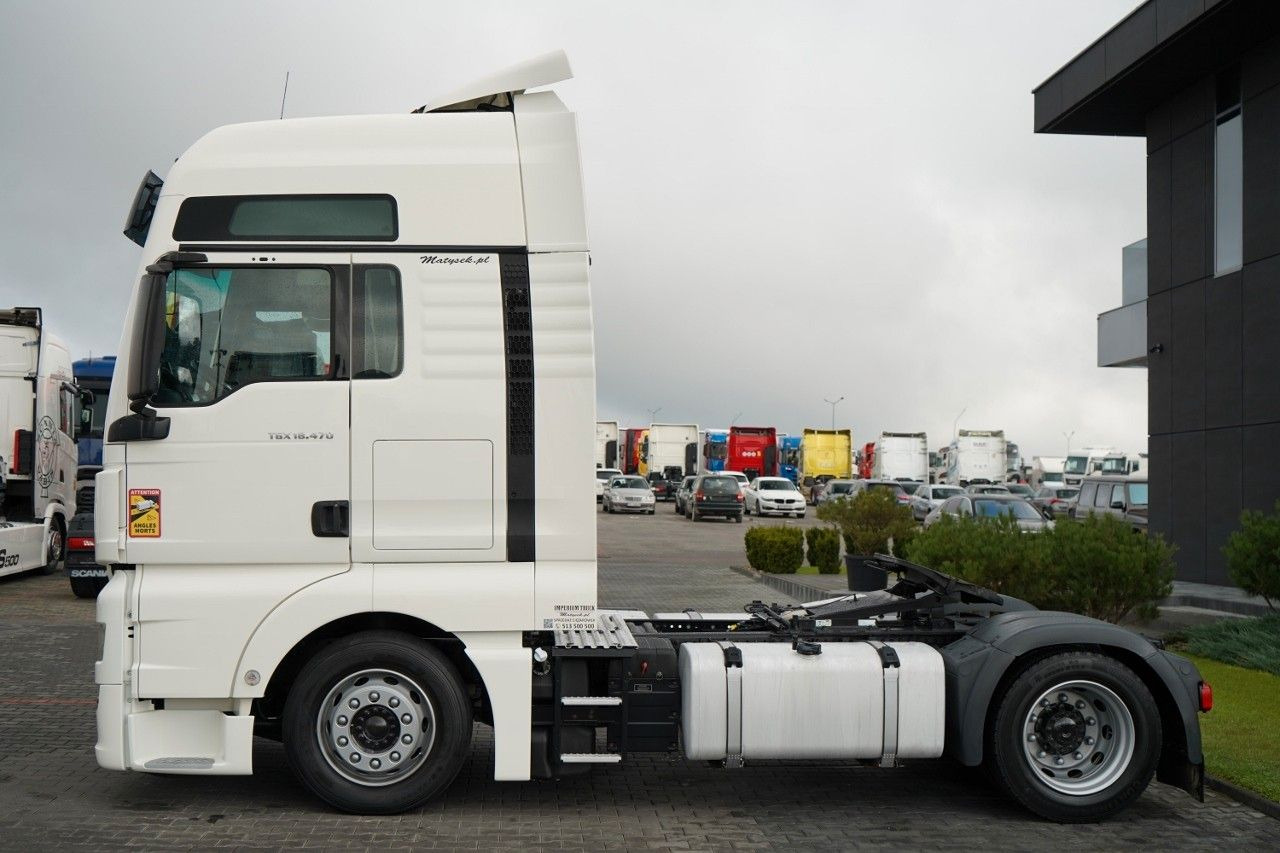 MAN TGX 18.470 / LOW DECK / MEGA / REGULOWANE SIODŁO - Cabeza tractora: foto 4 MAN TGX 18.470 / LOW DECK / MEGA / REGULOWANE SIODŁO - Cabeza tractora: foto 4