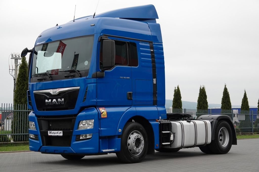 MAN TGX 18. 480 / MANUAL / XLX / 2015 ROK / 1400 L MAN TGX 18. 480 / MANUAL / XLX / 2015 ROK / 1400 L - Cabeza tractora: foto 5 MAN TGX 18. 480 / MANUAL / XLX / 2015 ROK / 1400 L MAN TGX 18. 480 / MANUAL / XLX / 2015 ROK / 1400 L - Cabeza tractora: foto 5