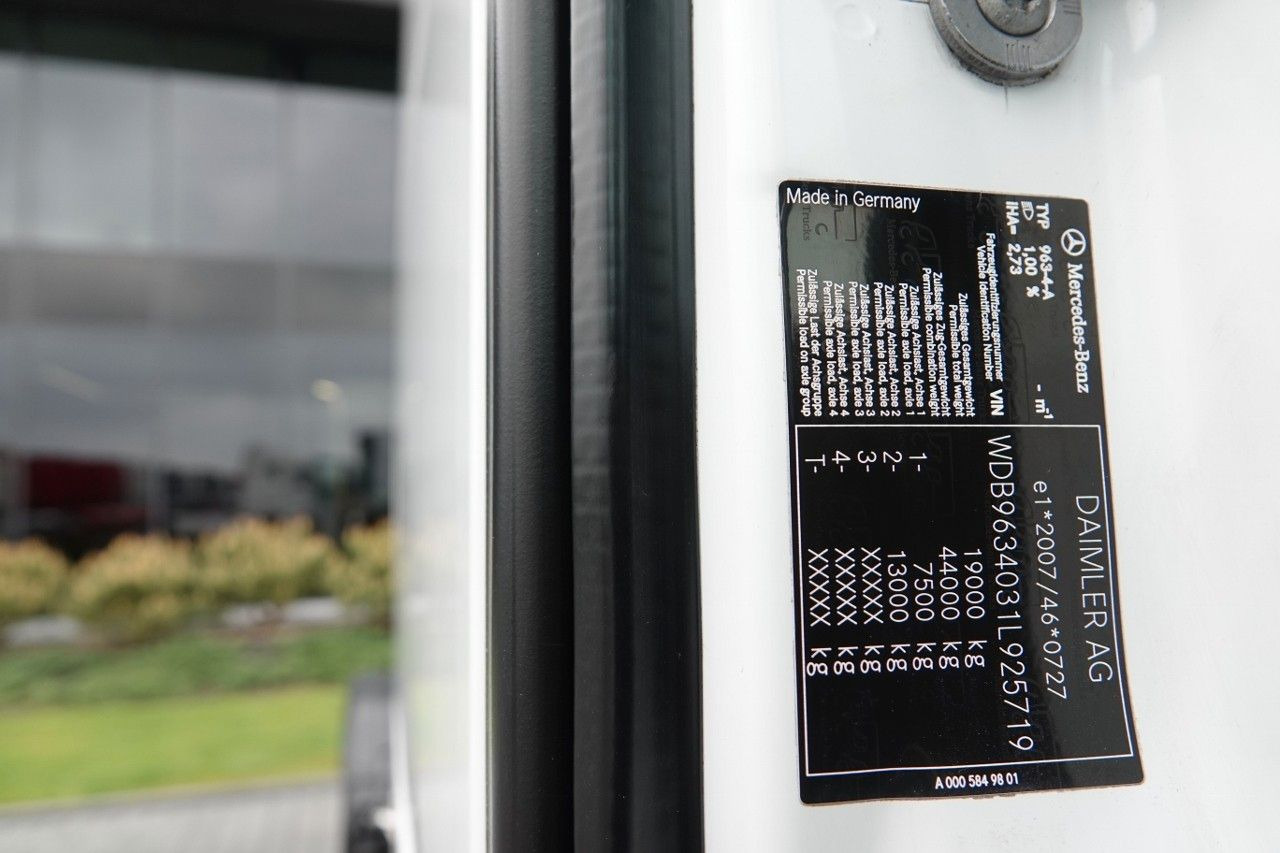 Cabeza tractora Mercedes-Benz ACTROS 1843 / RETARDER / ALUFELGI / EURO 6 / SPR: foto 18 Cabeza tractora Mercedes-Benz ACTROS 1843 / RETARDER / ALUFELGI / EURO 6 / SPR: foto 18