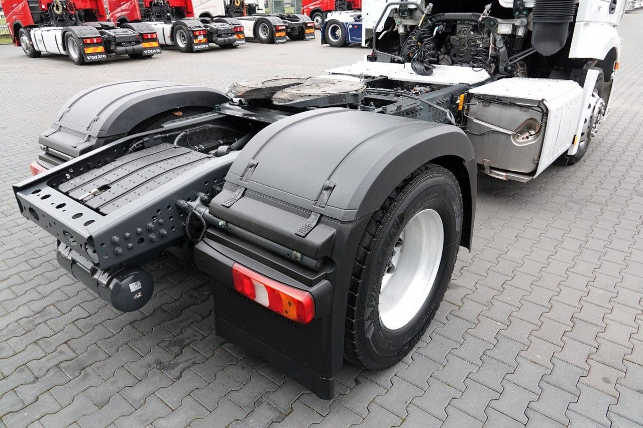 Cabeza tractora Mercedes-Benz ACTROS 1843 / RETARDER / ALUFELGI / EURO 6 / SPR: foto 10 Cabeza tractora Mercedes-Benz ACTROS 1843 / RETARDER / ALUFELGI / EURO 6 / SPR: foto 10