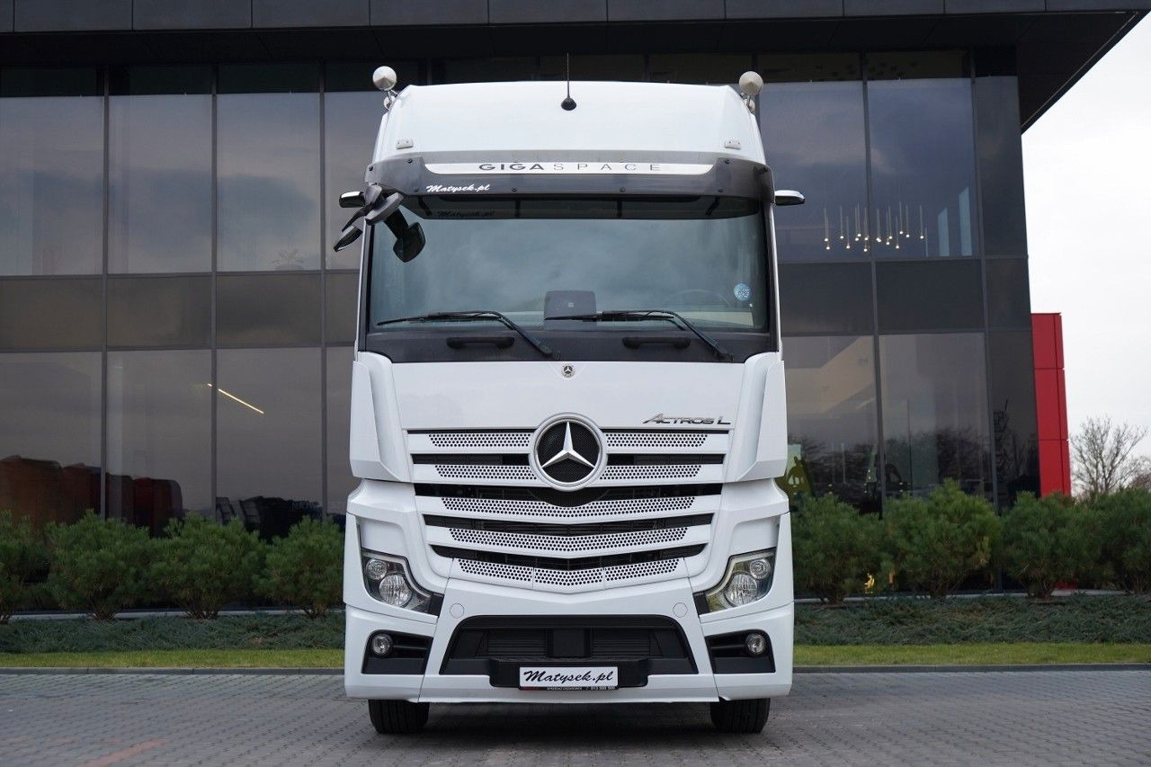 Mercedes-Benz ACTROS L 1851 / GIGA SPACE / RETARDER / 2022 R - Cabeza tractora: foto 3 Mercedes-Benz ACTROS L 1851 / GIGA SPACE / RETARDER / 2022 R - Cabeza tractora: foto 3