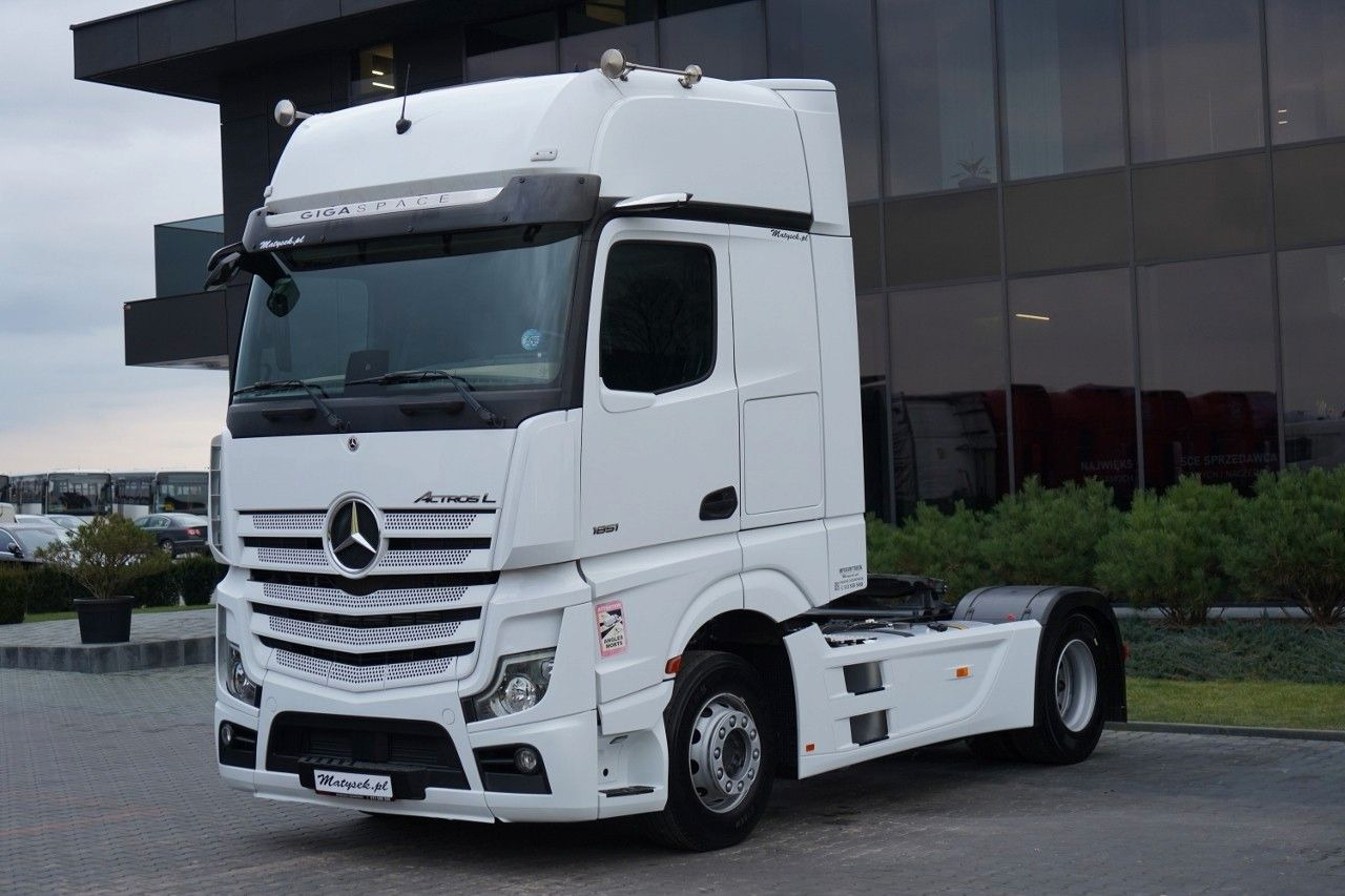 Mercedes-Benz ACTROS L 1851 / GIGA SPACE / RETARDER / 2022 R - Cabeza tractora: foto 4 Mercedes-Benz ACTROS L 1851 / GIGA SPACE / RETARDER / 2022 R - Cabeza tractora: foto 4
