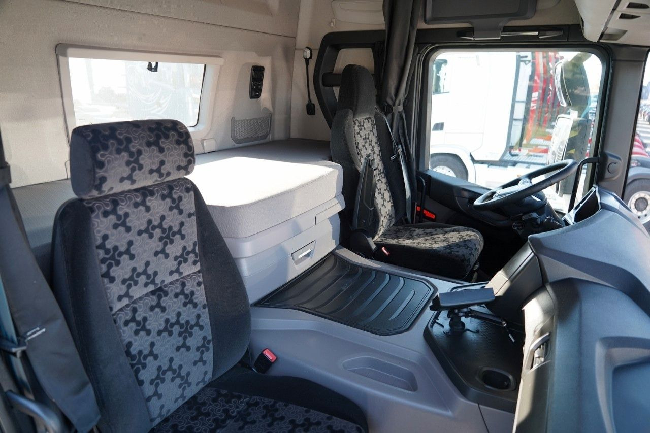 Cabeza tractora Scania P 450 / RETARDER / HYDRAULIKA / NISKA KABINA: foto 34