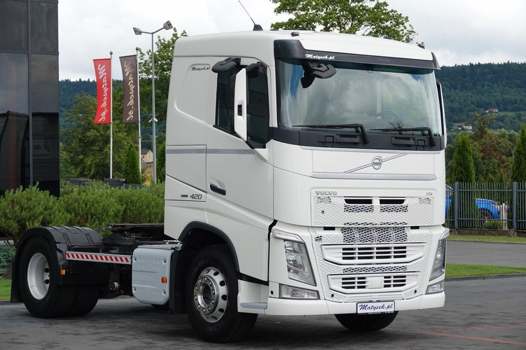 Volvo FH 420 / 13 L / PEŁNY ADR / 2017 ROK / LOW CAB - Cabeza tractora: foto 1 Volvo FH 420 / 13 L / PEŁNY ADR / 2017 ROK / LOW CAB - Cabeza tractora: foto 1