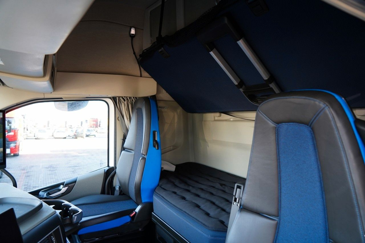 Arrendamiento de Volvo FH 500 AERO / 2025 ROK / I-SAVE / XXL / GWARANC Volvo FH 500 AERO / 2025 ROK / I-SAVE / XXL / GWARANC: foto 26 Arrendamiento de Volvo FH 500 AERO / 2025 ROK / I-SAVE / XXL / GWARANC Volvo FH 500 AERO / 2025 ROK / I-SAVE / XXL / GWARANC: foto 26