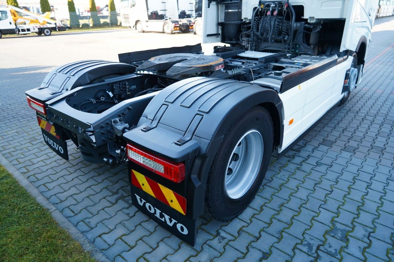 Arrendamiento de Volvo FH 500 AERO / 2025 ROK / I-SAVE / XXL / GWARANC Volvo FH 500 AERO / 2025 ROK / I-SAVE / XXL / GWARANC: foto 15 Arrendamiento de Volvo FH 500 AERO / 2025 ROK / I-SAVE / XXL / GWARANC Volvo FH 500 AERO / 2025 ROK / I-SAVE / XXL / GWARANC: foto 15