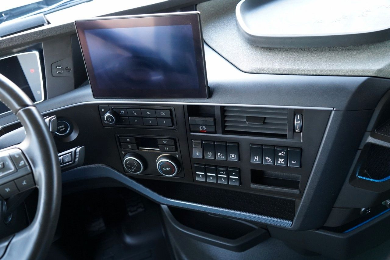 Arrendamiento de Volvo FH 500 AERO / 2025 ROK / I-SAVE / XXL / GWARANC Volvo FH 500 AERO / 2025 ROK / I-SAVE / XXL / GWARANC: foto 30 Arrendamiento de Volvo FH 500 AERO / 2025 ROK / I-SAVE / XXL / GWARANC Volvo FH 500 AERO / 2025 ROK / I-SAVE / XXL / GWARANC: foto 30