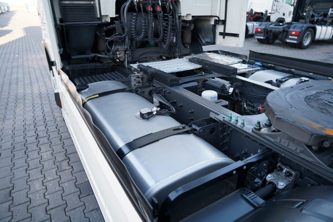 Arrendamiento de Volvo FH 500 AERO / 2025 ROK / I-SAVE / XXL / GWARANC Volvo FH 500 AERO / 2025 ROK / I-SAVE / XXL / GWARANC: foto 13 Arrendamiento de Volvo FH 500 AERO / 2025 ROK / I-SAVE / XXL / GWARANC Volvo FH 500 AERO / 2025 ROK / I-SAVE / XXL / GWARANC: foto 13