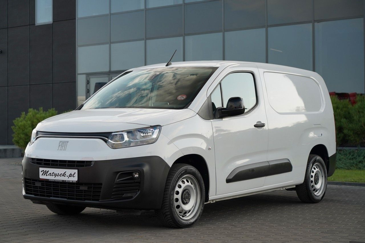 Fiat DOBLO / FURGON / BLASZAK / 2023 R / SPROWADZON - Furgoneta pequeña: foto 1 Fiat DOBLO / FURGON / BLASZAK / 2023 R / SPROWADZON - Furgoneta pequeña: foto 1
