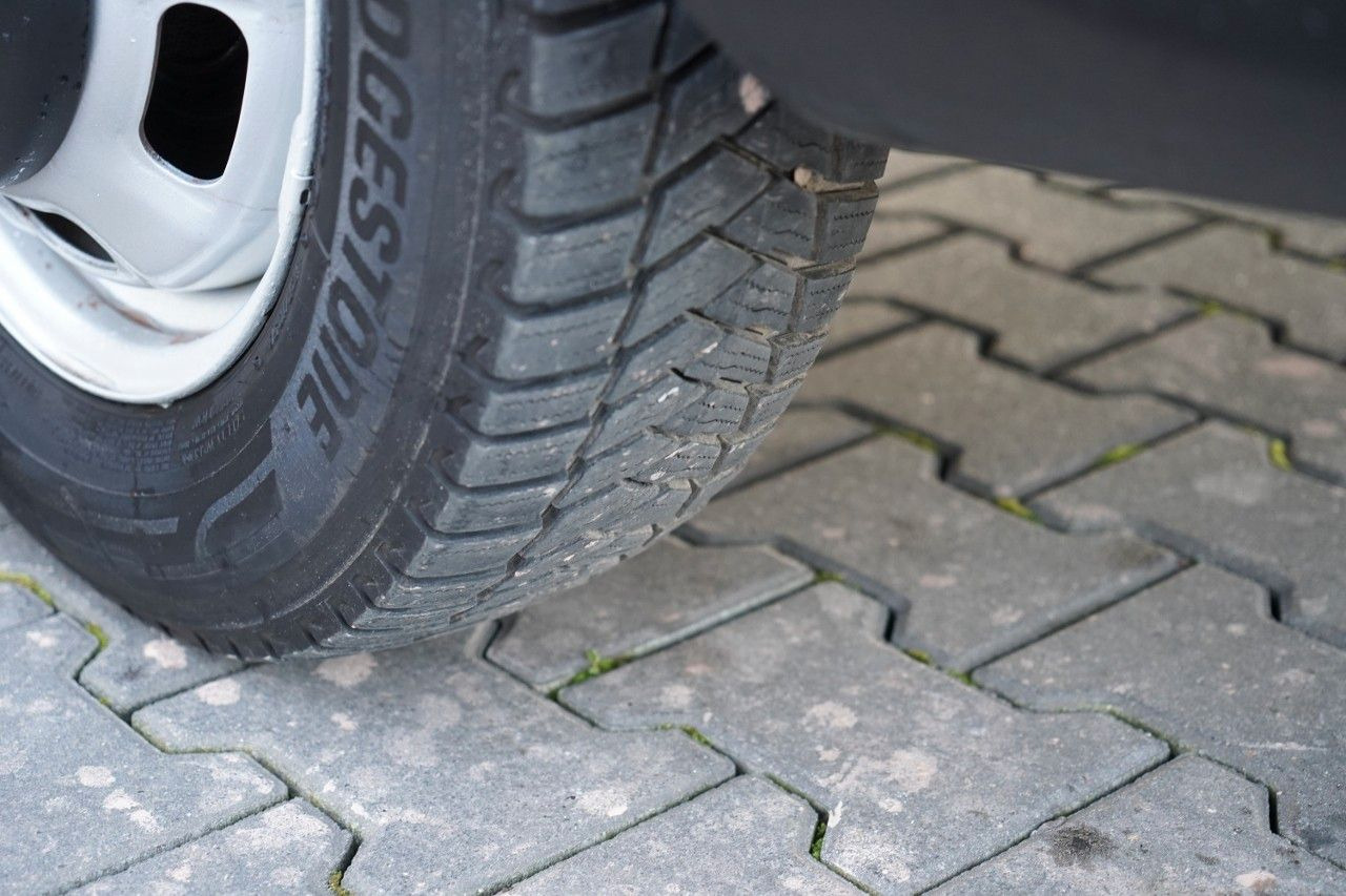 Furgoneta frigorifica Iveco DAILY 35-130 / CHŁODNIA / AGREGAT CARRIER PULSOR: foto 14 Furgoneta frigorifica Iveco DAILY 35-130 / CHŁODNIA / AGREGAT CARRIER PULSOR: foto 14