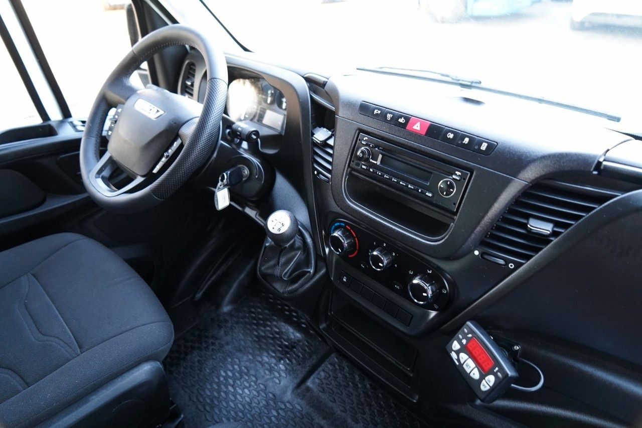 Furgoneta frigorifica Iveco DAILY 35-130 / CHŁODNIA / AGREGAT CARRIER PULSOR: foto 31 Furgoneta frigorifica Iveco DAILY 35-130 / CHŁODNIA / AGREGAT CARRIER PULSOR: foto 31