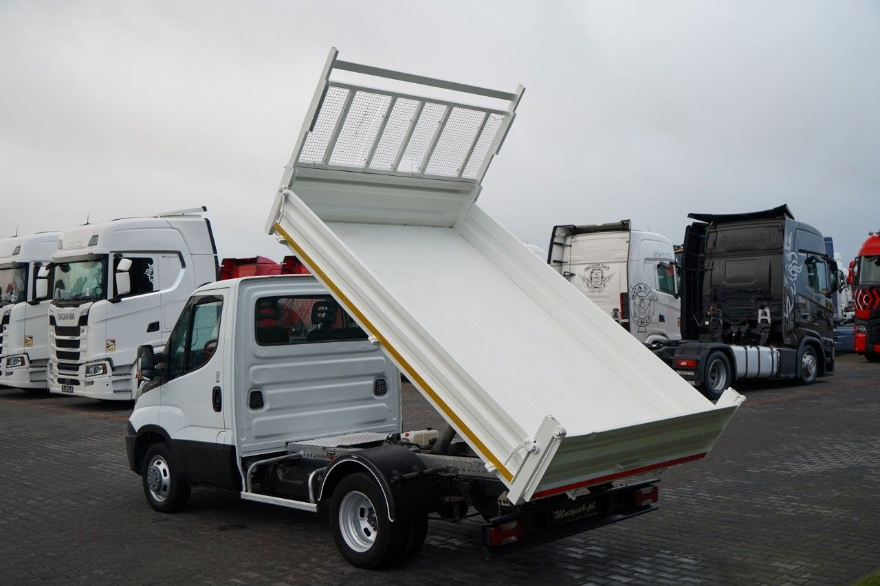 Iveco DAILY 35-130 / WYWROTKA TYLNOZSYPOWA / BLIŹNIAK - Furgoneta basculante: foto 3 Iveco DAILY 35-130 / WYWROTKA TYLNOZSYPOWA / BLIŹNIAK - Furgoneta basculante: foto 3