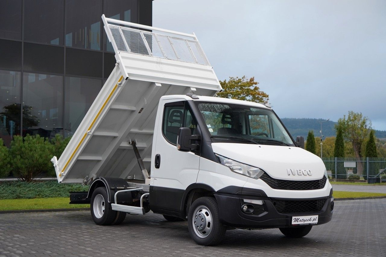 Iveco DAILY 35-130 / WYWROTKA TYLNOZSYPOWA / BLIŹNIAK - Furgoneta basculante: foto 2 Iveco DAILY 35-130 / WYWROTKA TYLNOZSYPOWA / BLIŹNIAK - Furgoneta basculante: foto 2