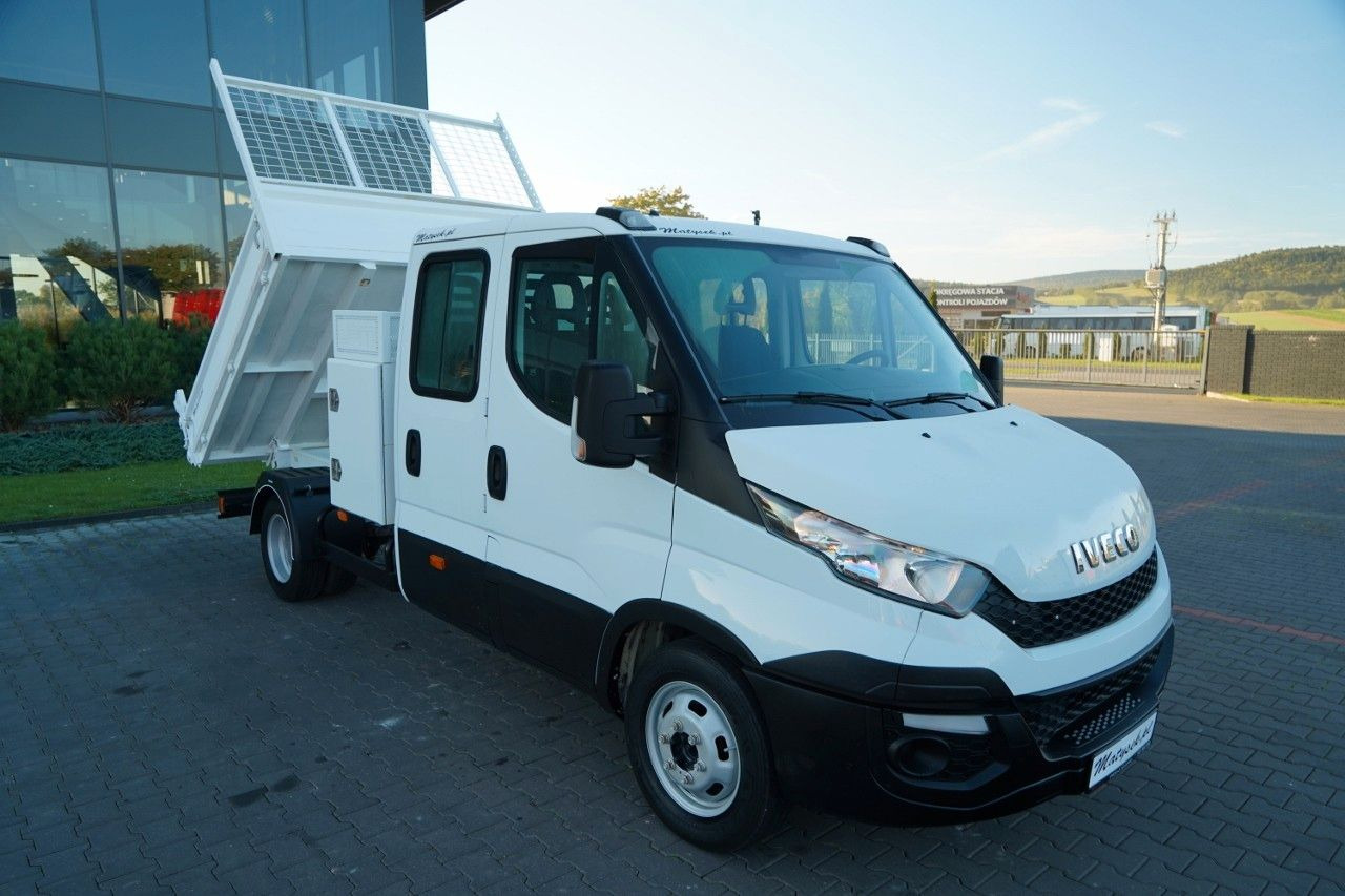 Iveco DAILY 35-150 / BRYGADOWKA / WYWROTKA 2.4 M / BL - Furgoneta basculante, Furgoneta combi: foto 4 Iveco DAILY 35-150 / BRYGADOWKA / WYWROTKA 2.4 M / BL - Furgoneta basculante, Furgoneta combi: foto 4