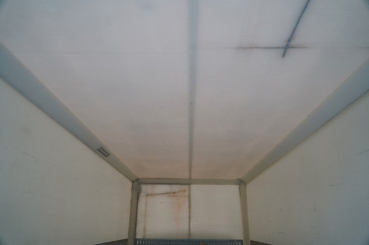 Furgoneta frigorifica Iveco DAILY 35-NP / CNG / KONTENER / MANUAL / WINDA P: foto 25