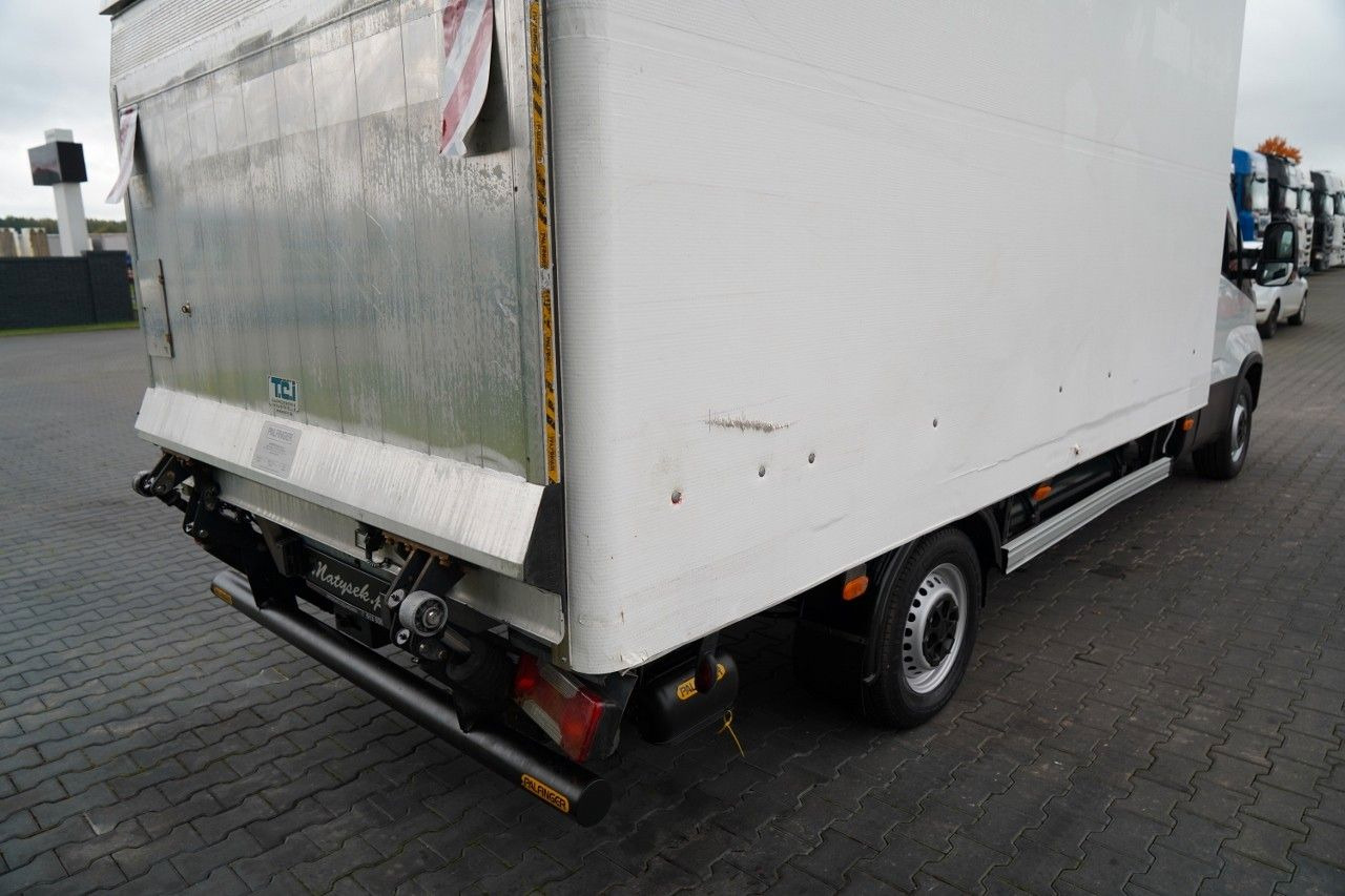 Furgoneta frigorifica Iveco DAILY 35-NP / CNG / KONTENER / MANUAL / WINDA P: foto 14