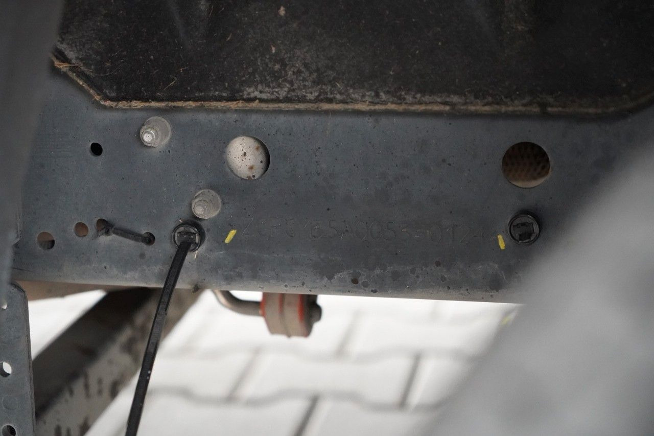 Furgoneta frigorifica Iveco DAILY 35-NP / CNG / KONTENER / MANUAL / WINDA P: foto 42