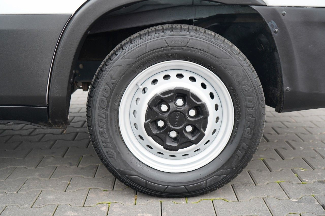 Furgoneta frigorifica Iveco DAILY 35-NP / CNG / KONTENER / MANUAL / WINDA P: foto 18