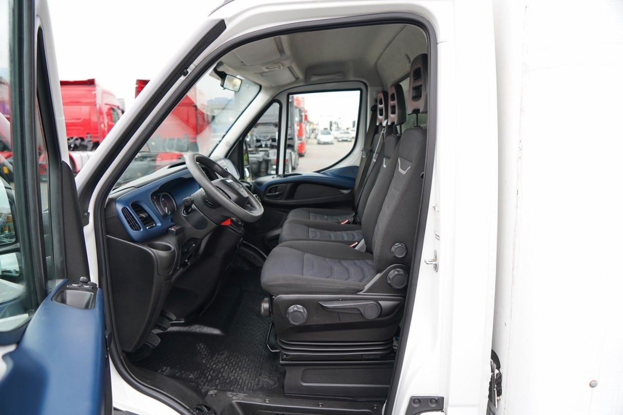 Furgoneta frigorifica Iveco DAILY 35-NP / CNG / KONTENER / MANUAL / WINDA P: foto 27