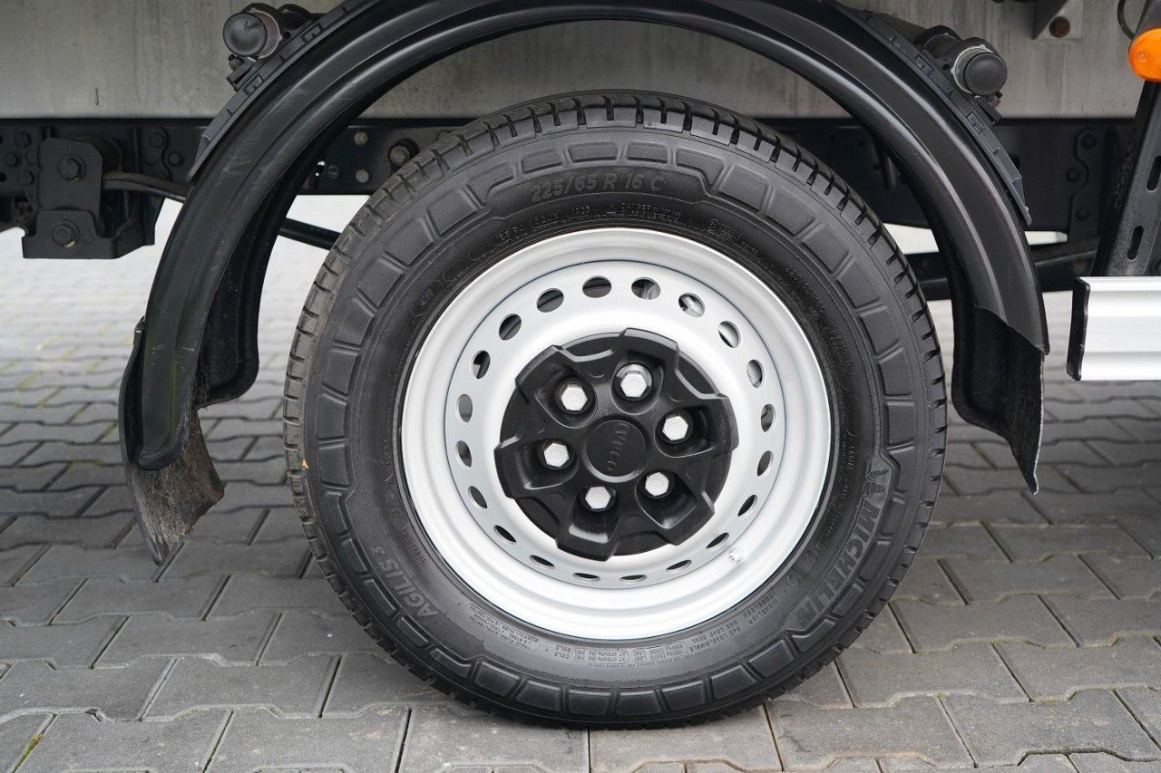 Furgoneta frigorifica Iveco DAILY 35-NP / CNG / KONTENER / MANUAL / WINDA P: foto 20