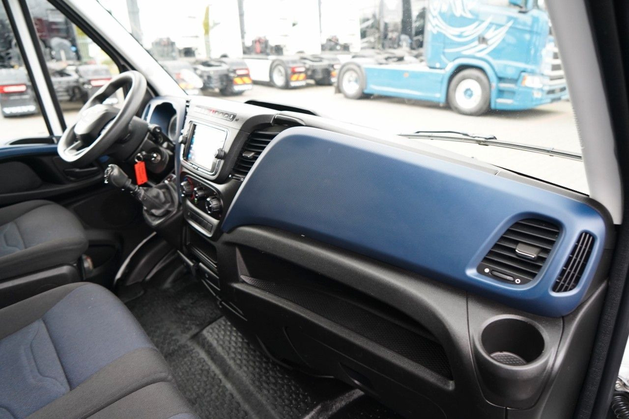 Furgoneta frigorifica Iveco DAILY 35-NP / CNG / KONTENER / MANUAL / WINDA P: foto 38