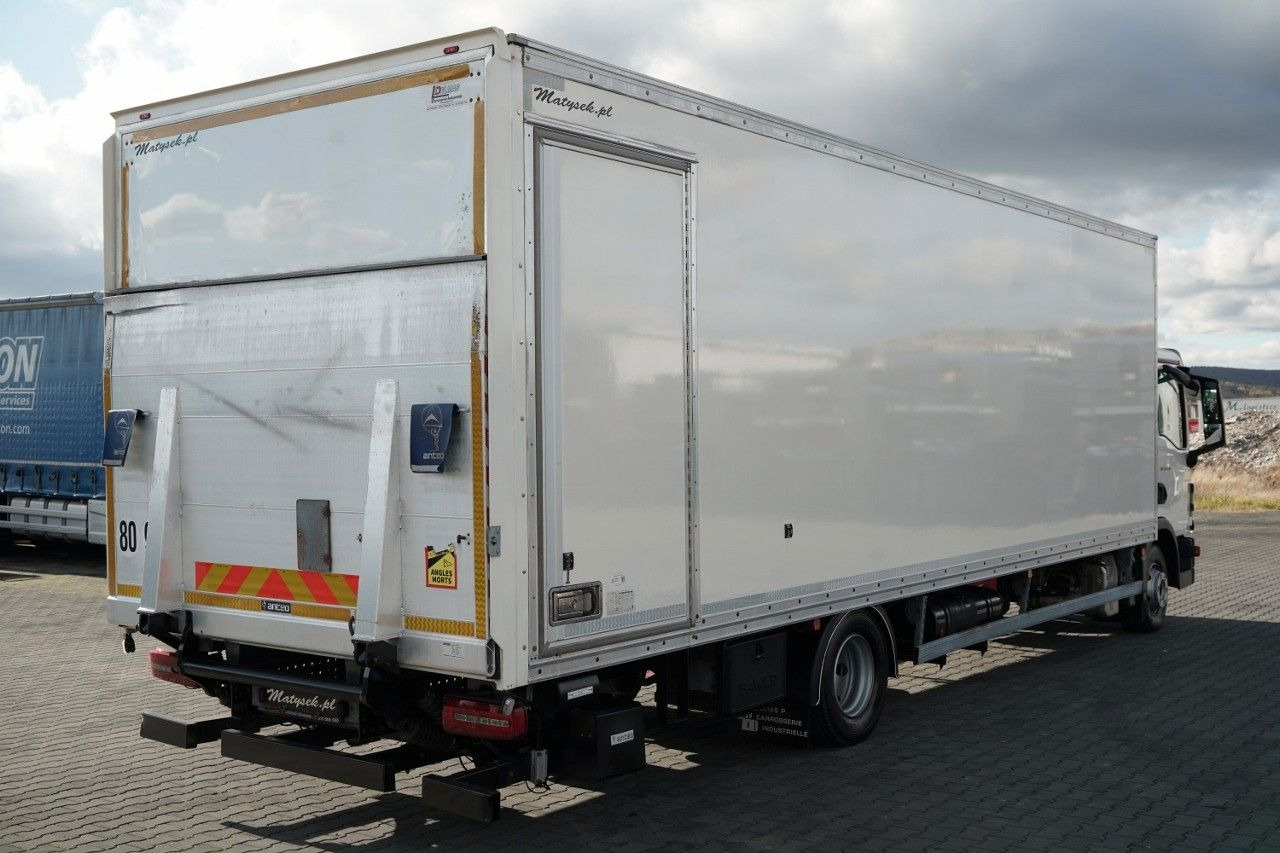 MAN TGL 12.250 / SOLÓWKA / KONTENER 8 M / WINDA / BO - Camión caja cerrada: foto 4 MAN TGL 12.250 / SOLÓWKA / KONTENER 8 M / WINDA / BO - Camión caja cerrada: foto 4