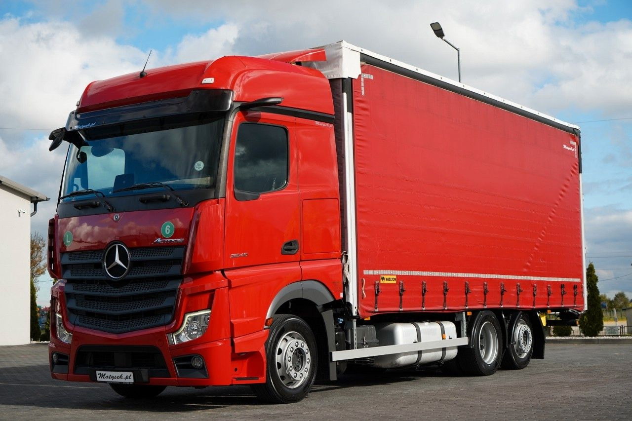 Mercedes-Benz ACTROS 2545 / SOLÓWKA / 6x2 / OŚ PODNOSZONA / B - Camión lona: foto 1 Mercedes-Benz ACTROS 2545 / SOLÓWKA / 6x2 / OŚ PODNOSZONA / B - Camión lona: foto 1