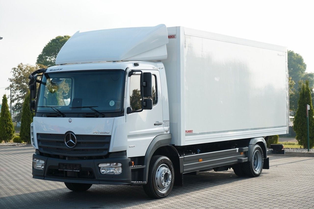 Mercedes-Benz ATEGO / 1221 / KONTENER 5.6 M / 4x2 / WINDA D H - Furgoneta frigorifica: foto 4 Mercedes-Benz ATEGO / 1221 / KONTENER 5.6 M / 4x2 / WINDA D H - Furgoneta frigorifica: foto 4