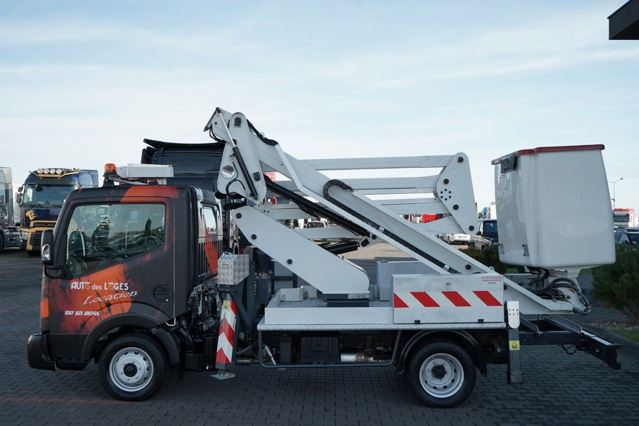 Camión con plataforma elevadora Nissan CABSTAR / ZWYŻKA 16,3 METRÓW / BLIŹNIAK / UDŹWIG: foto 12 Camión con plataforma elevadora Nissan CABSTAR / ZWYŻKA 16,3 METRÓW / BLIŹNIAK / UDŹWIG: foto 12