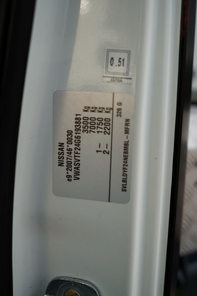 Camión con plataforma elevadora Nissan CABSTAR / ZWYŻKA 16,3 METRÓW / BLIŹNIAK / UDŹWIG: foto 45 Camión con plataforma elevadora Nissan CABSTAR / ZWYŻKA 16,3 METRÓW / BLIŹNIAK / UDŹWIG: foto 45