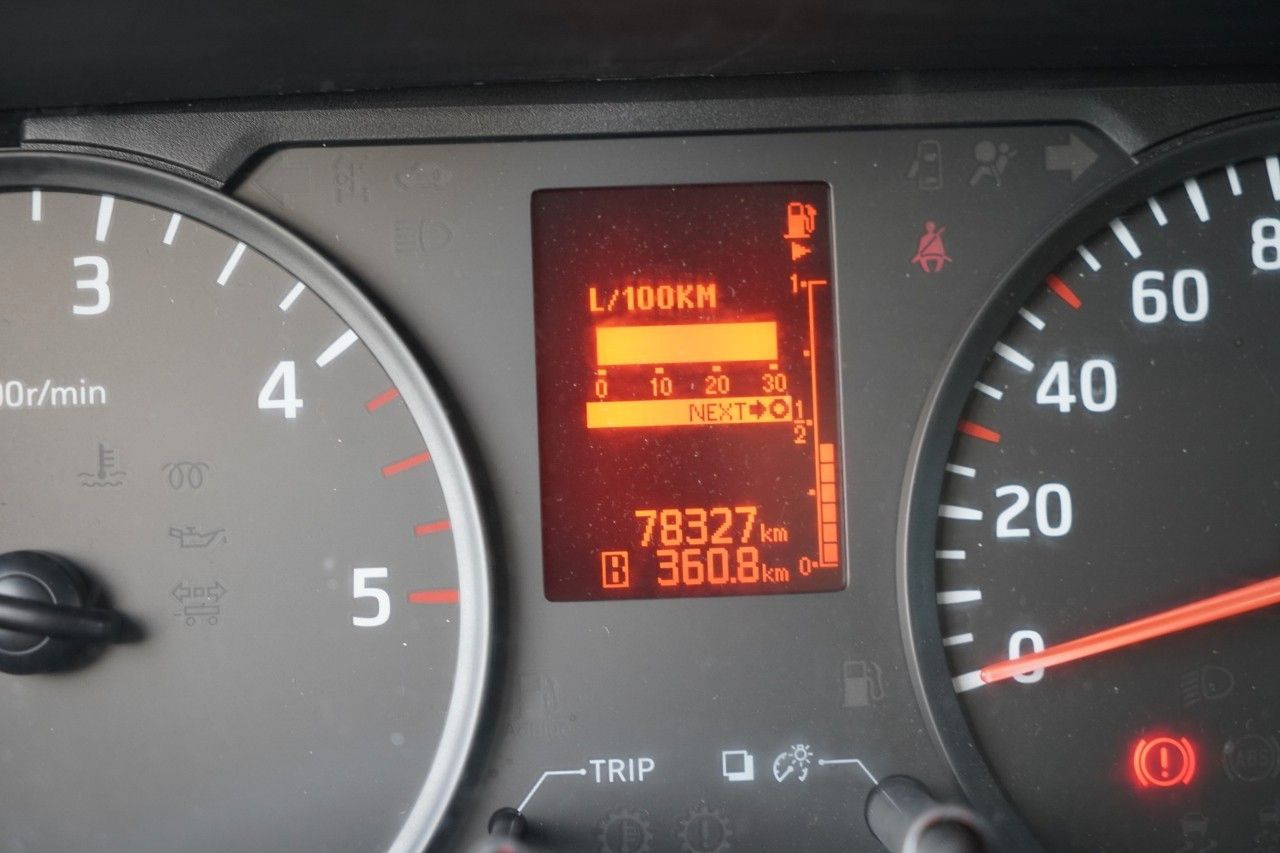 Camión con plataforma elevadora Nissan CABSTAR / ZWYŻKA 16,3 METRÓW / BLIŹNIAK / UDŹWIG: foto 46 Camión con plataforma elevadora Nissan CABSTAR / ZWYŻKA 16,3 METRÓW / BLIŹNIAK / UDŹWIG: foto 46