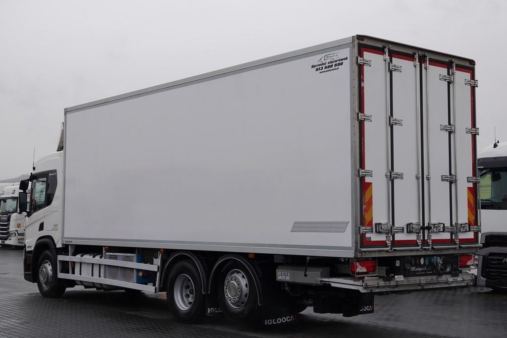 Scania P 410 / 6x2 / CHŁODNIA -8,2 M / AGREGAT FRIGO BL - Camión frigorífico: foto 2 Scania P 410 / 6x2 / CHŁODNIA -8,2 M / AGREGAT FRIGO BL - Camión frigorífico: foto 2
