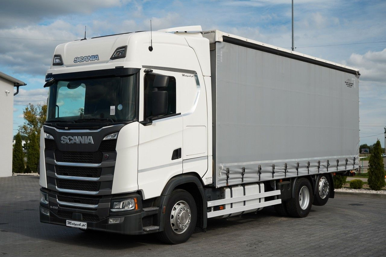 Scania S 450 / SOLÓWKA / 6X2 / OŚ PODNOSZONA / 2019 / - Camión lona: foto 2 Scania S 450 / SOLÓWKA / 6X2 / OŚ PODNOSZONA / 2019 / - Camión lona: foto 2