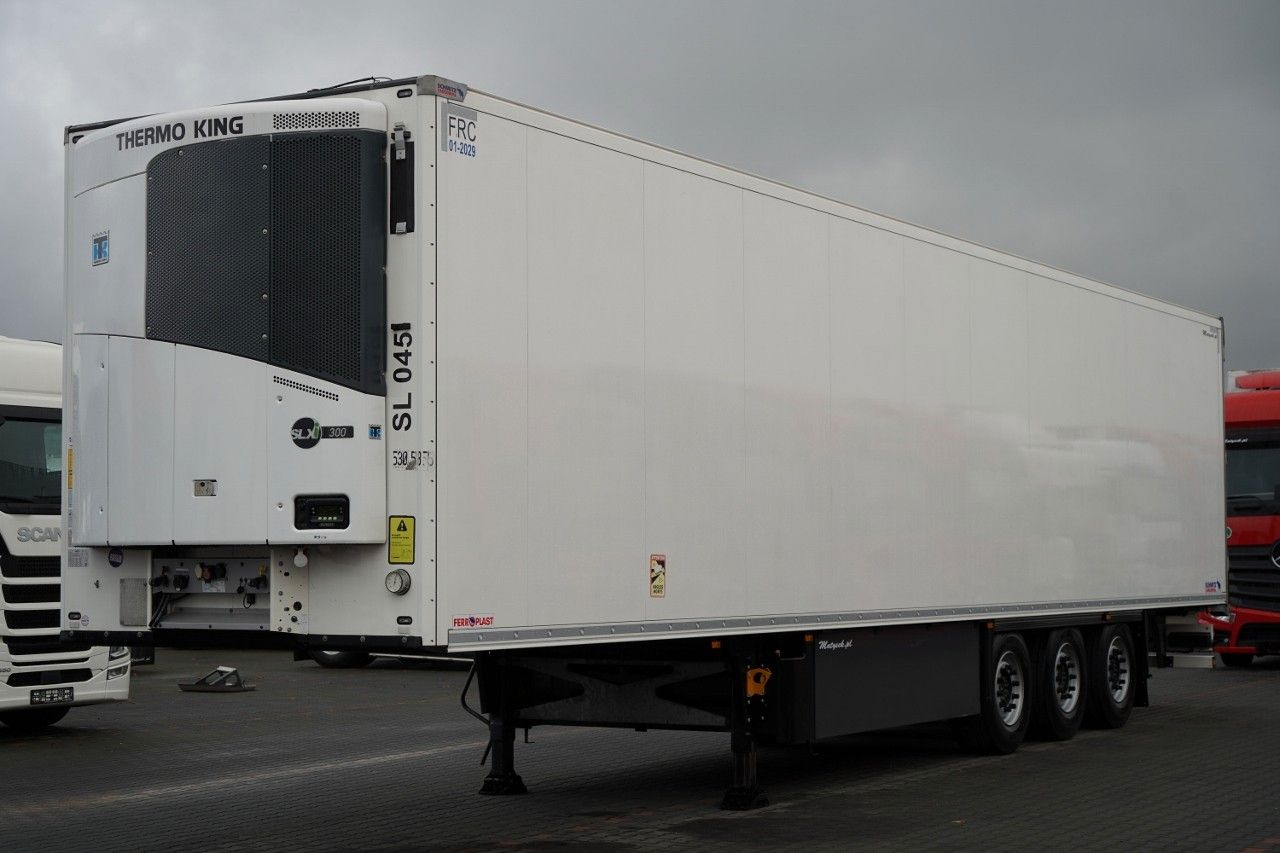 Schmitz Cargobull REFRIGERATED / NEW THERMO KING UNIT / SLX 300 / - Semirremolque frigorífico: foto 1 Schmitz Cargobull REFRIGERATED / NEW THERMO KING UNIT / SLX 300 / - Semirremolque frigorífico: foto 1