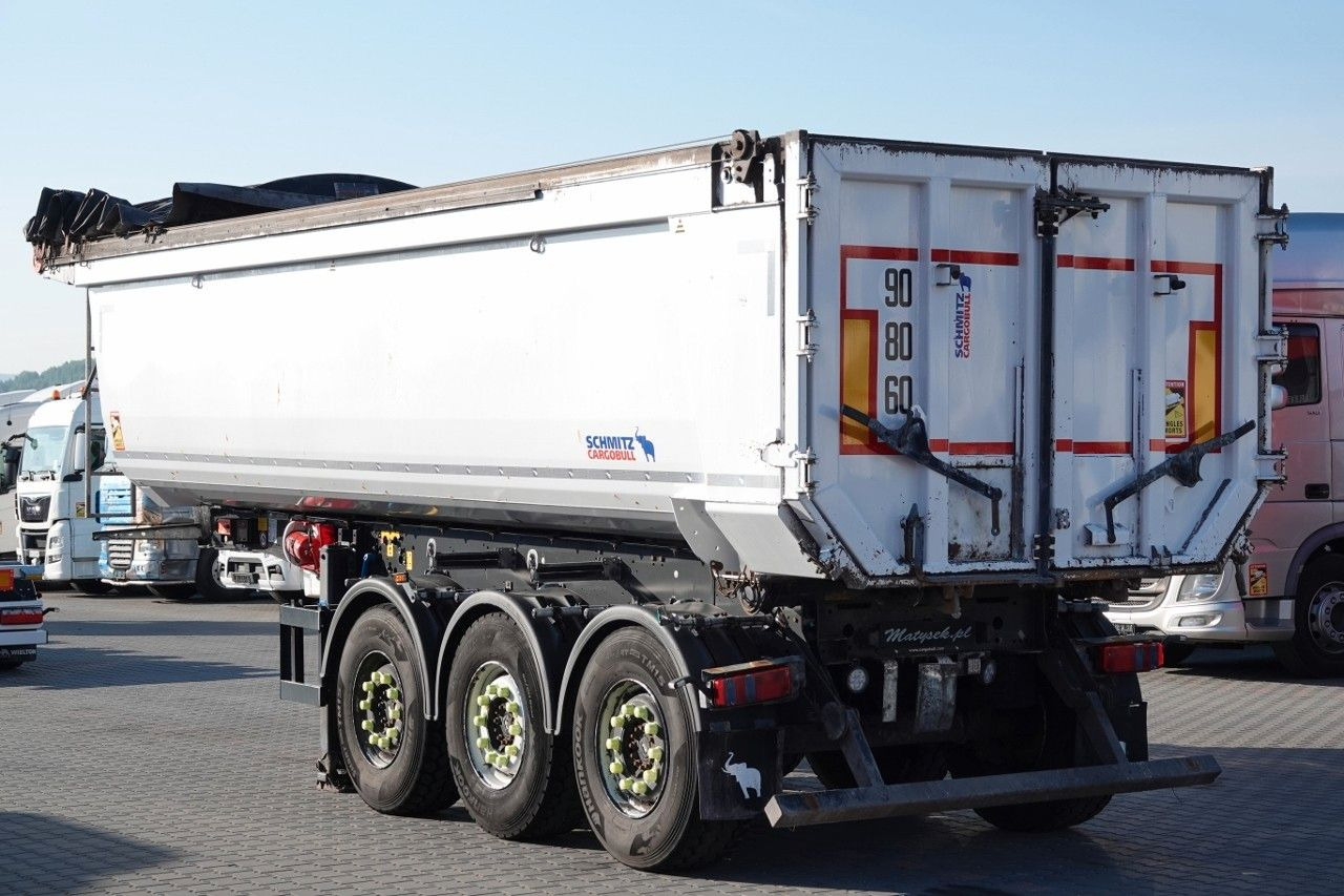 Schmitz Cargobull WYWROTKA 30 m3 / STALOWA / RYNNA WANNA HP / OŚ P - Semirremolque volquete: foto 4 Schmitz Cargobull WYWROTKA 30 m3 / STALOWA / RYNNA WANNA HP / OŚ P - Semirremolque volquete: foto 4