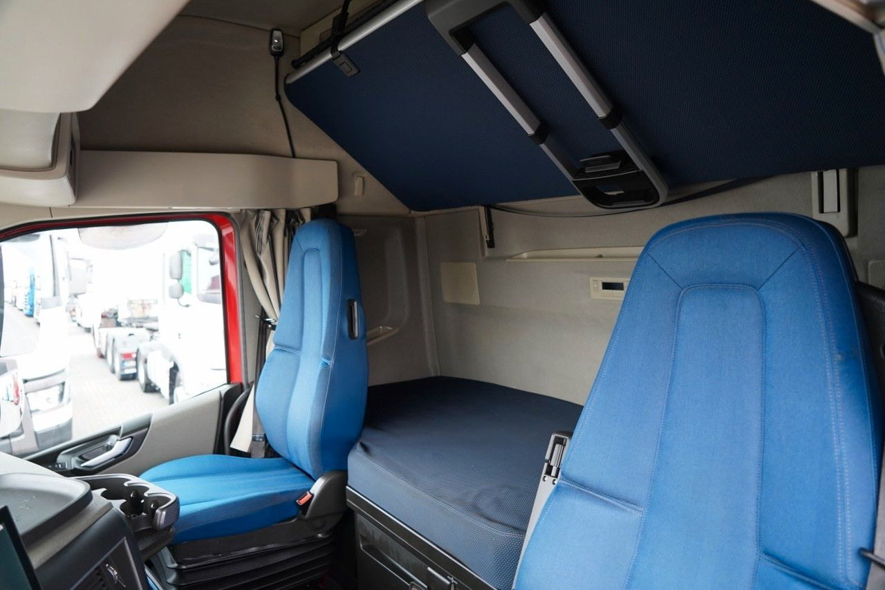 Arrendamiento de  Volvo FH 460 / ZESTAW TANDEM / 120 M3 / PRZEJAZDOWY / Volvo FH 460 / ZESTAW TANDEM / 120 M3 / PRZEJAZDOWY /: foto 34 Arrendamiento de  Volvo FH 460 / ZESTAW TANDEM / 120 M3 / PRZEJAZDOWY / Volvo FH 460 / ZESTAW TANDEM / 120 M3 / PRZEJAZDOWY /: foto 34