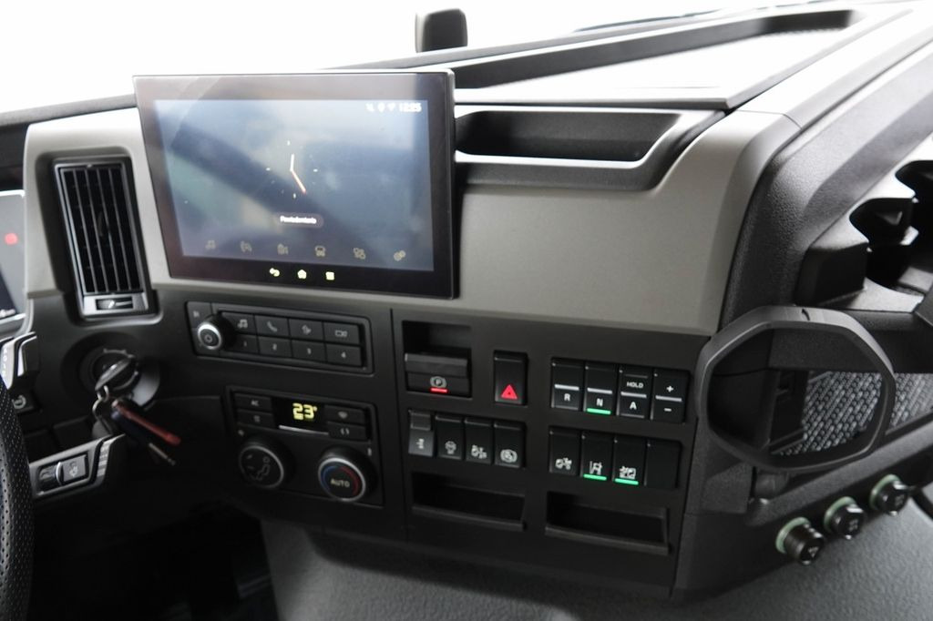 Arrendamiento de Volvo FM 380 / FIRANKA- 7,7 m / 60m3 / PODNOSZONY DACH  Volvo FM 380 / FIRANKA- 7,7 m / 60m3 / PODNOSZONY DACH: foto 15