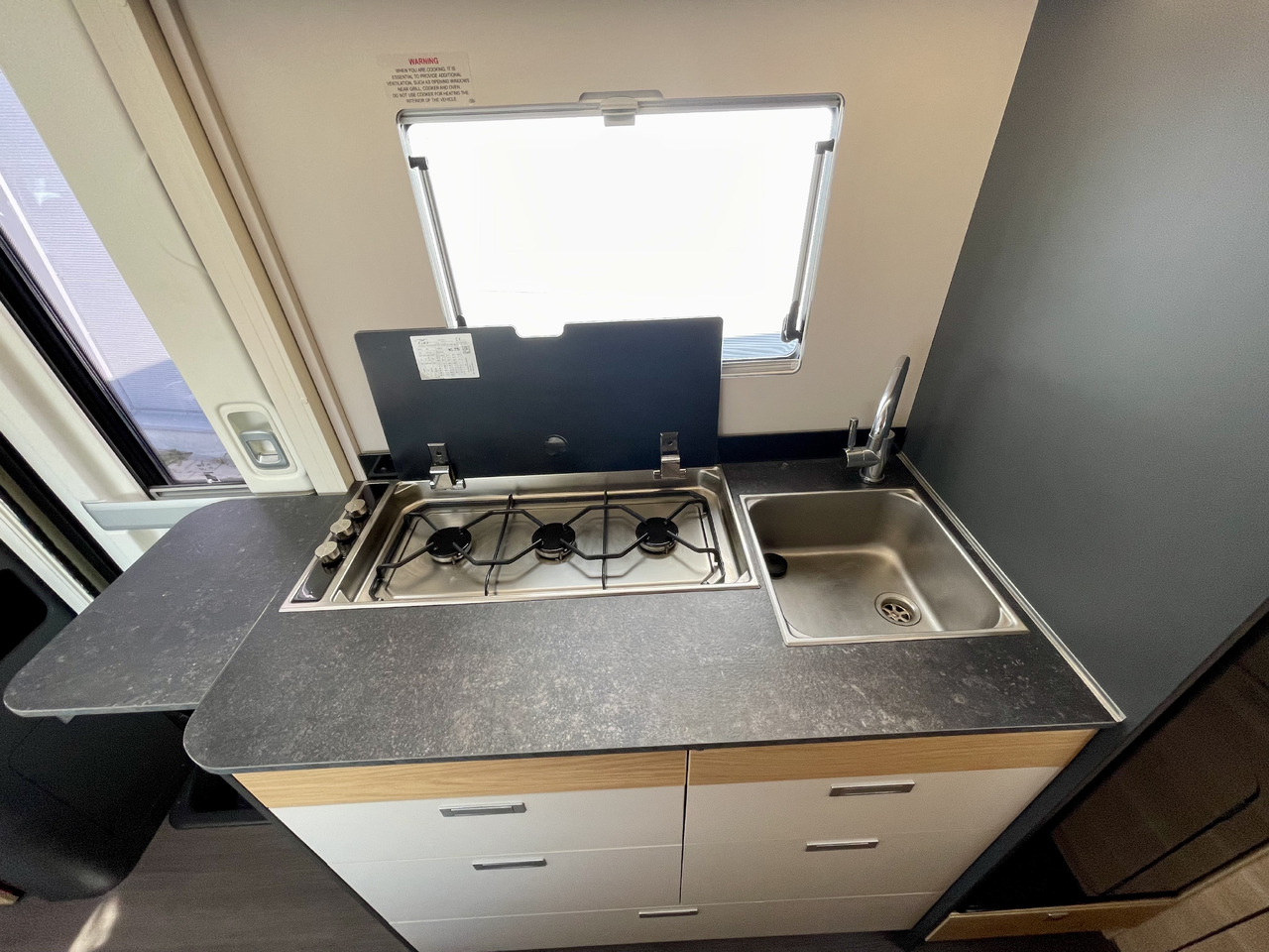 Autocaravana capuchina ADRIA: foto 7 Autocaravana capuchina ADRIA: foto 7