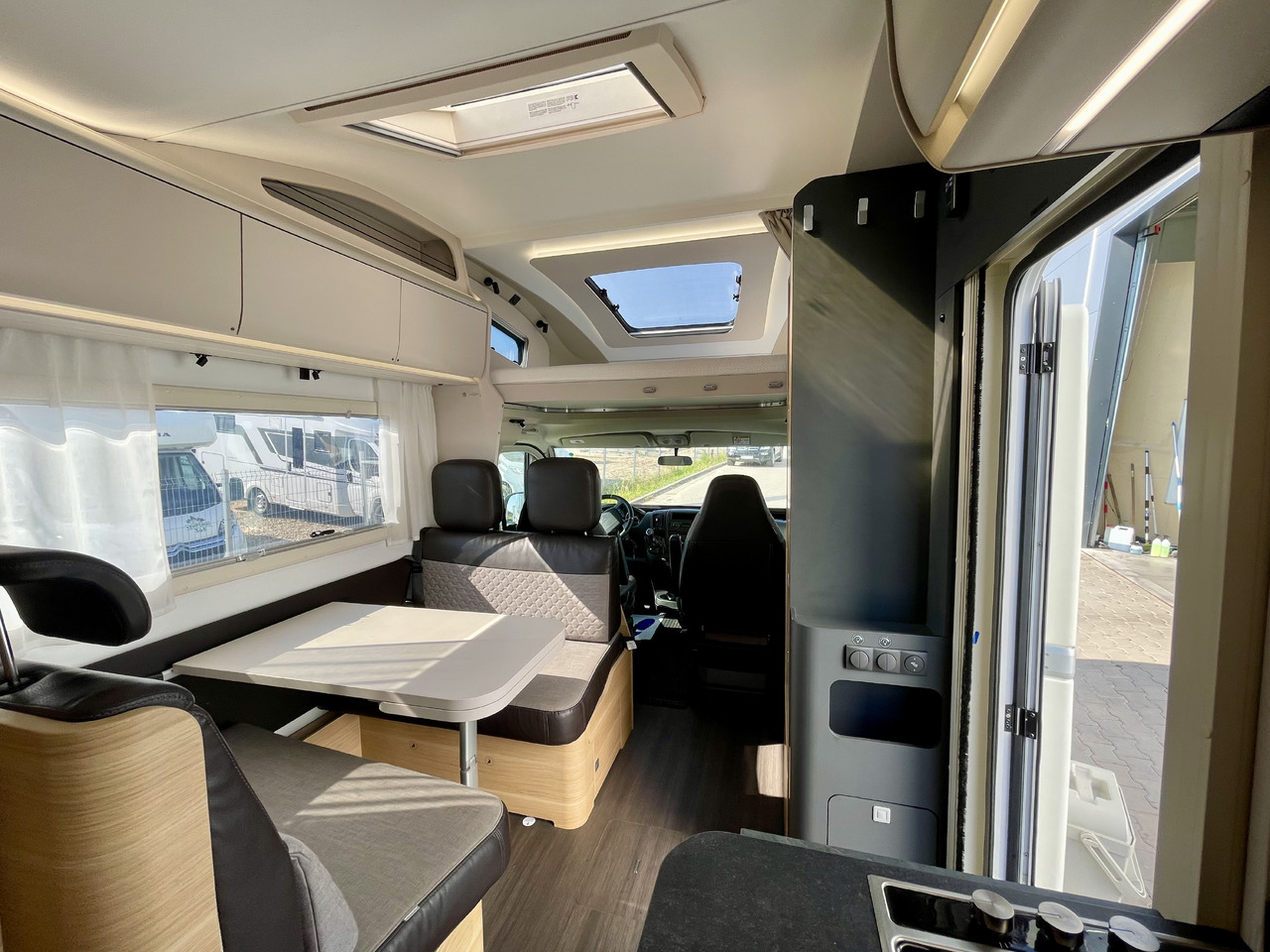 Autocaravana capuchina ADRIA: foto 6 Autocaravana capuchina ADRIA: foto 6