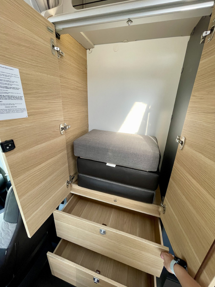 Autocaravana capuchina ADRIA: foto 11 Autocaravana capuchina ADRIA: foto 11