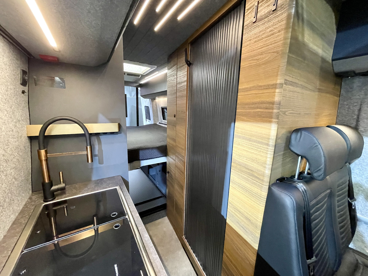 ADRIA Super Twin 700 SGX - Cámper: foto 5 ADRIA Super Twin 700 SGX - Cámper: foto 5