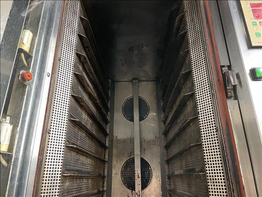 Moretti Forni F80E convection oven - Maquinaria de panadería: foto 4 Moretti Forni F80E convection oven - Maquinaria de panadería: foto 4