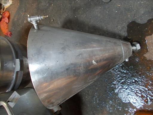 NNP Heated Conical Hopper - Maquinaria de alimentación: foto 1 NNP Heated Conical Hopper - Maquinaria de alimentación: foto 1